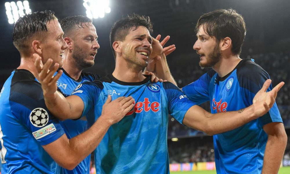 los italianos del napoli en 4tos de champions