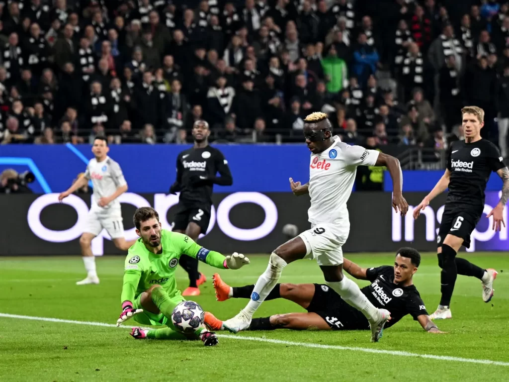 napoli busca los 8tvos