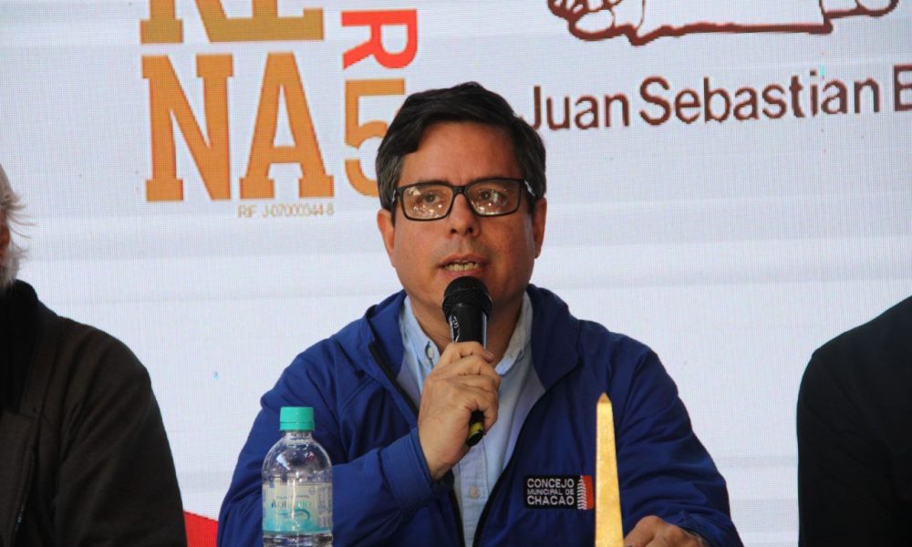 Concejal Oscar González