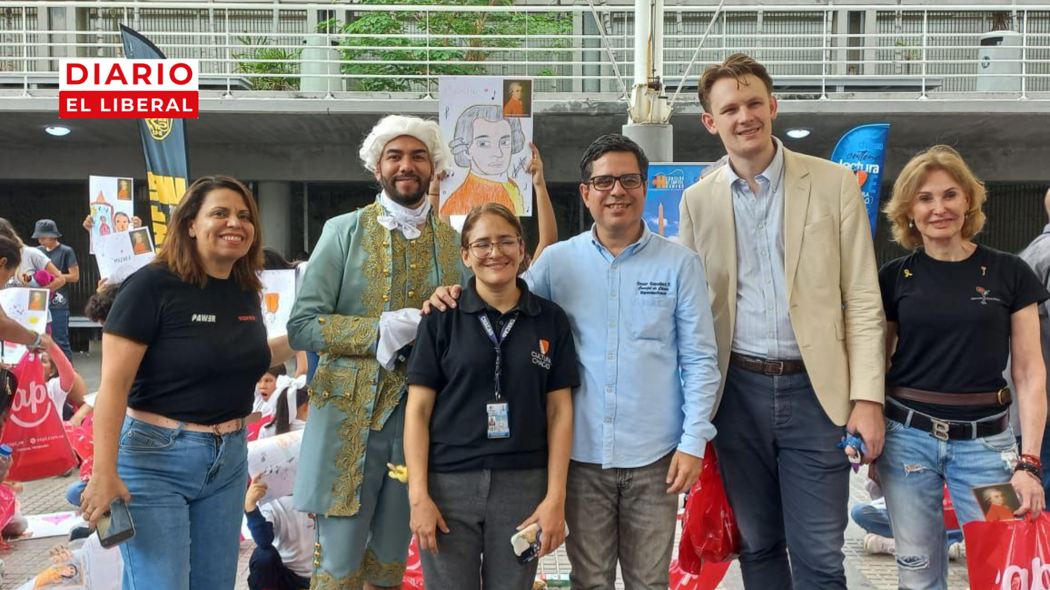 La plaza Los Palos Grandes de Chacao se convirtió en un lienzo de creatividad infantil con la actividad "Descubriendo el arte que hay en mí".