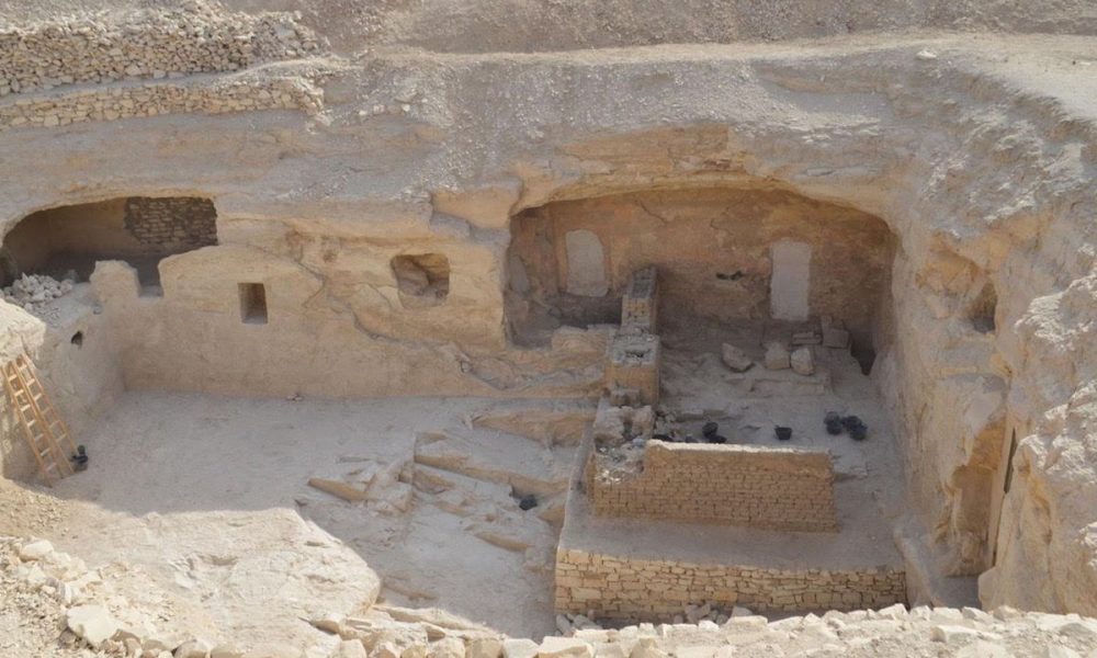 descubren tumba en egipto