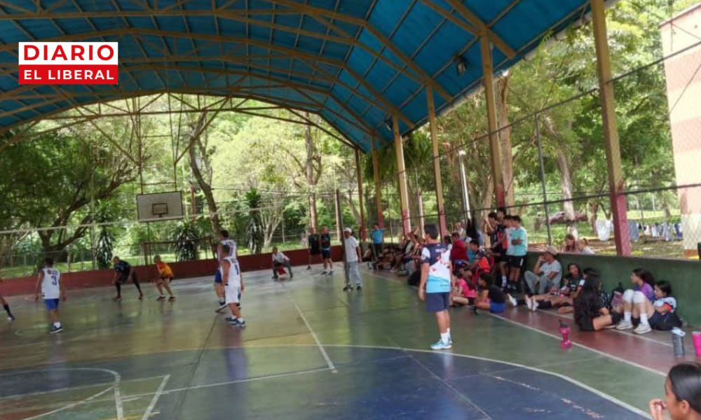 El III Campeonato de la Fundación "Glorias del Voleibol Trujillano"