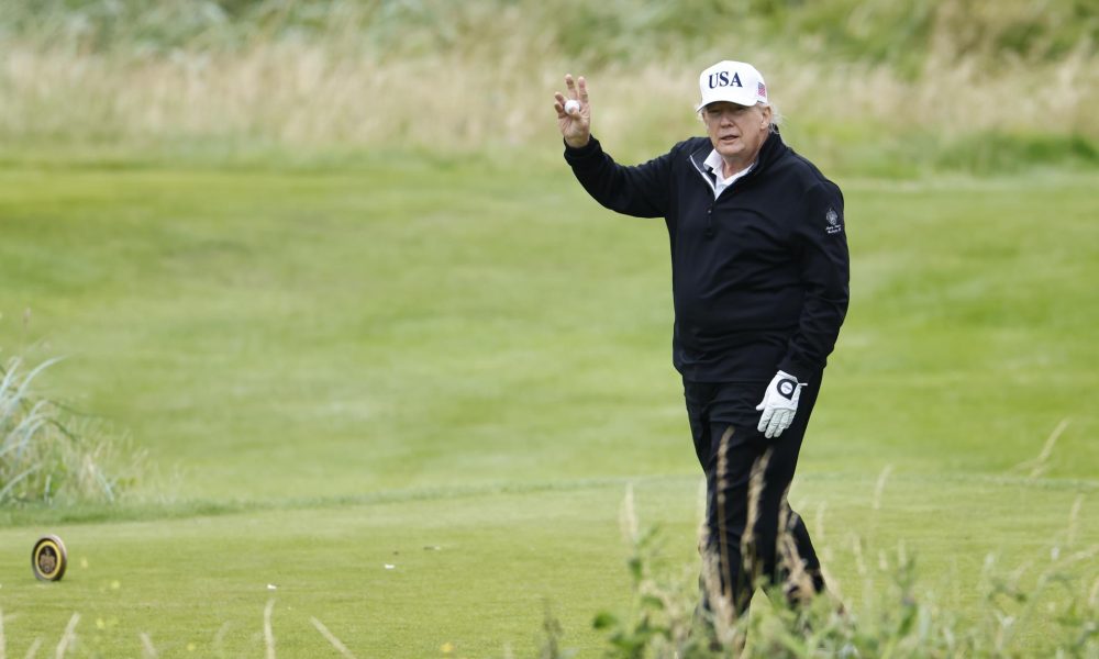 escocia golf trump