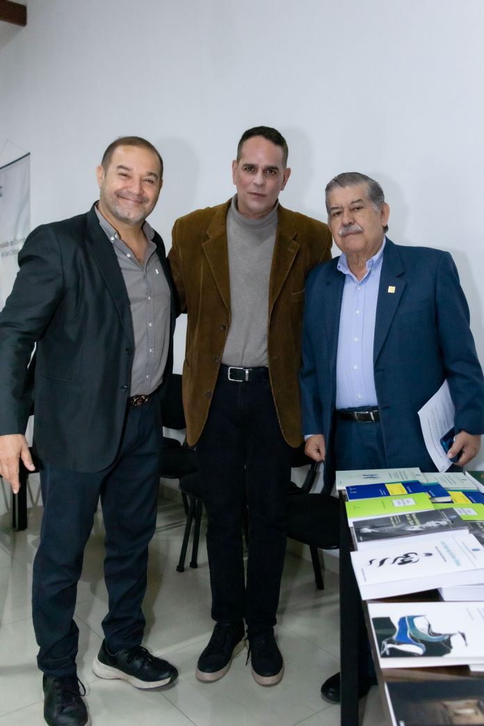 colombia dona libros