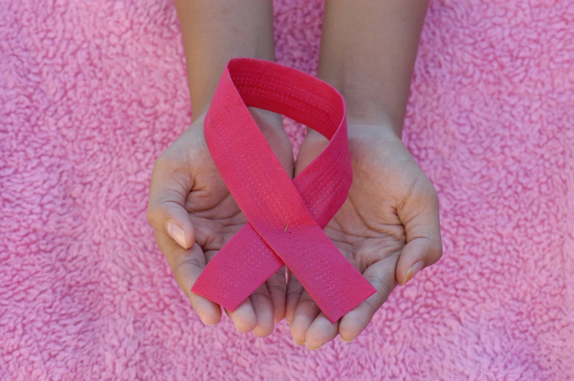 Mes de cáncer de mama color rosa